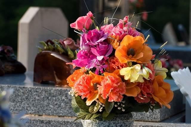 Arreglos funerarios para cementerios y tanatorios